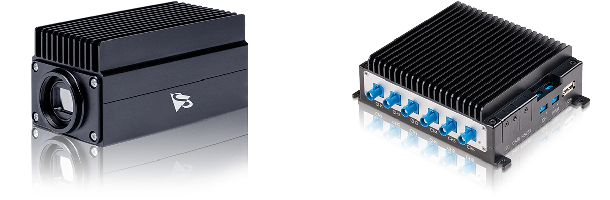 图 2：强大的电脑视觉平台 - 装配 NVIDIA® Jetson Xavier™ NX 平台的 The Imaging Source Edge 相机(左)及采用 NVIDIA Jetson SoM 的 6通道载板(右)。