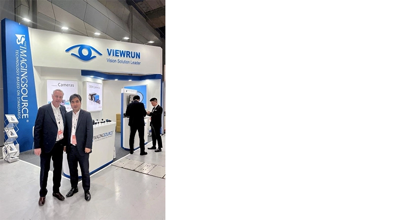Sebastian Bollhorst, general manager of The Imaging Source's Asian office, took the opportunity to meet with Kidong Kwak, general manager of Viewrun.