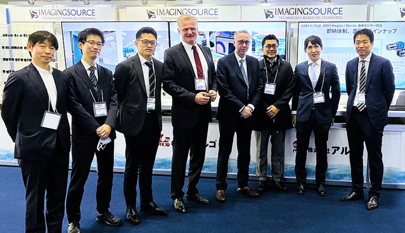 ITE Yokohama: Argo Corp. experts and The Imaging Source management at the Yokohama exhibition.